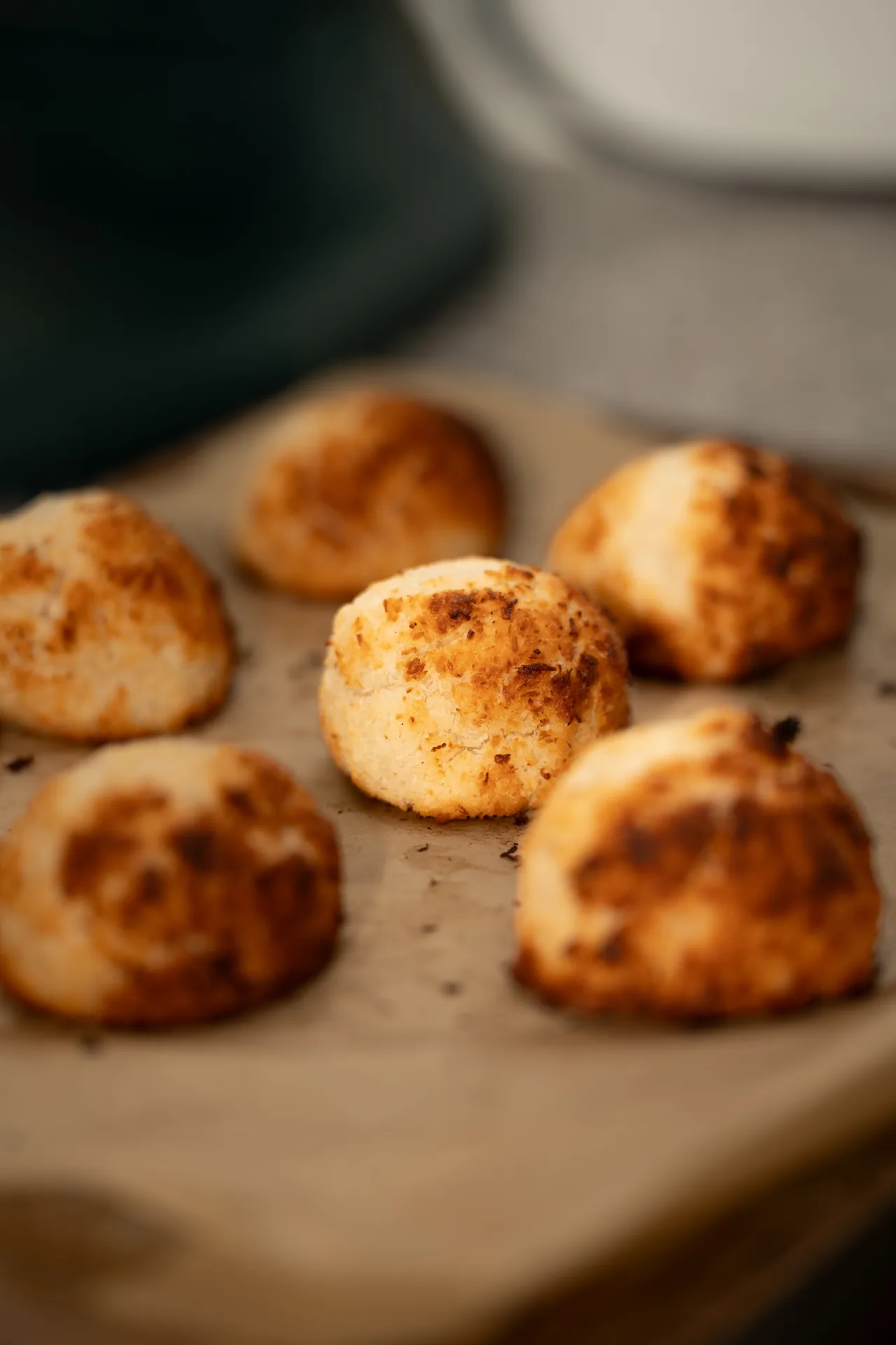 Home-made kokoskoeken